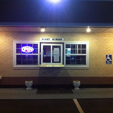 Newport News Inn Luaran gambar